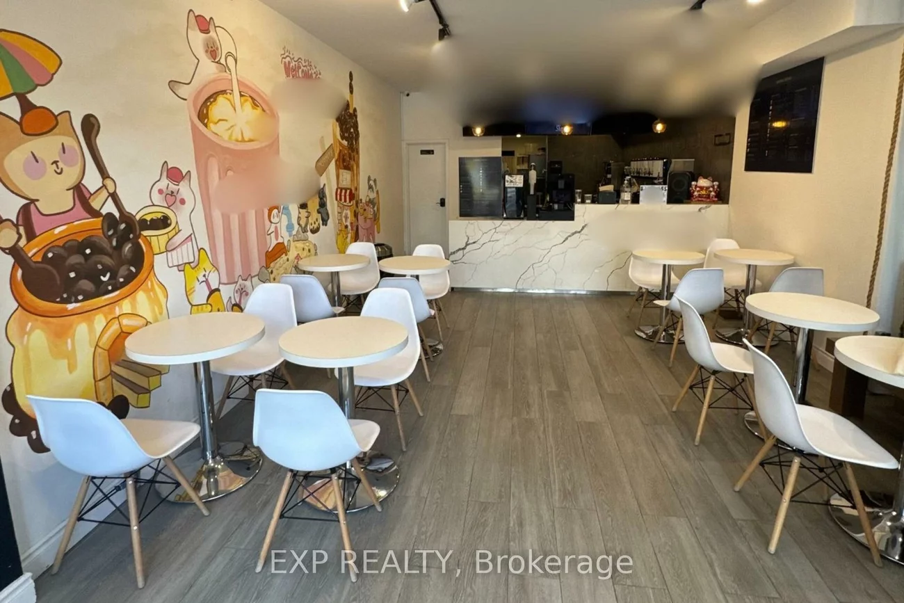 287, College, Kensington-Chinatown, Toronto