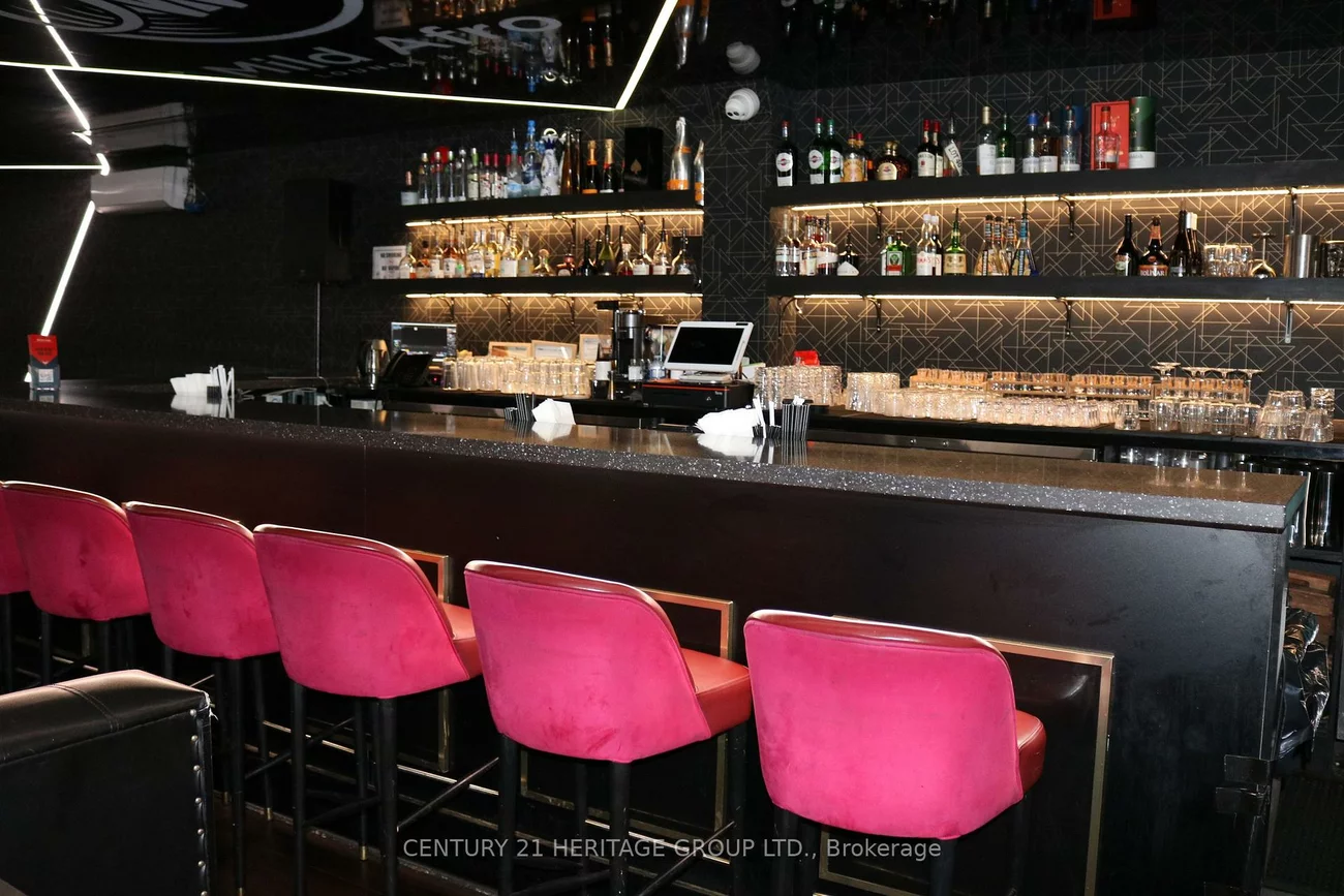 1116, Dundas, Trinity-Bellwoods, Toronto