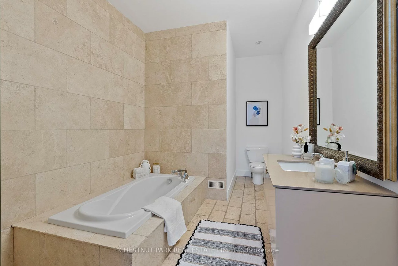 140, Avenue, Annex, Toronto