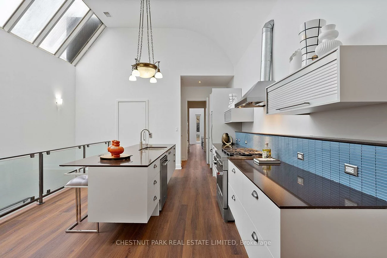 140, Avenue, Annex, Toronto
