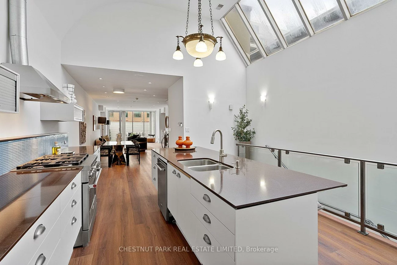 140, Avenue, Annex, Toronto