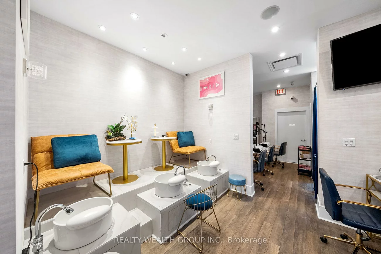 1310, Don Mills, Banbury-Don Mills, Toronto