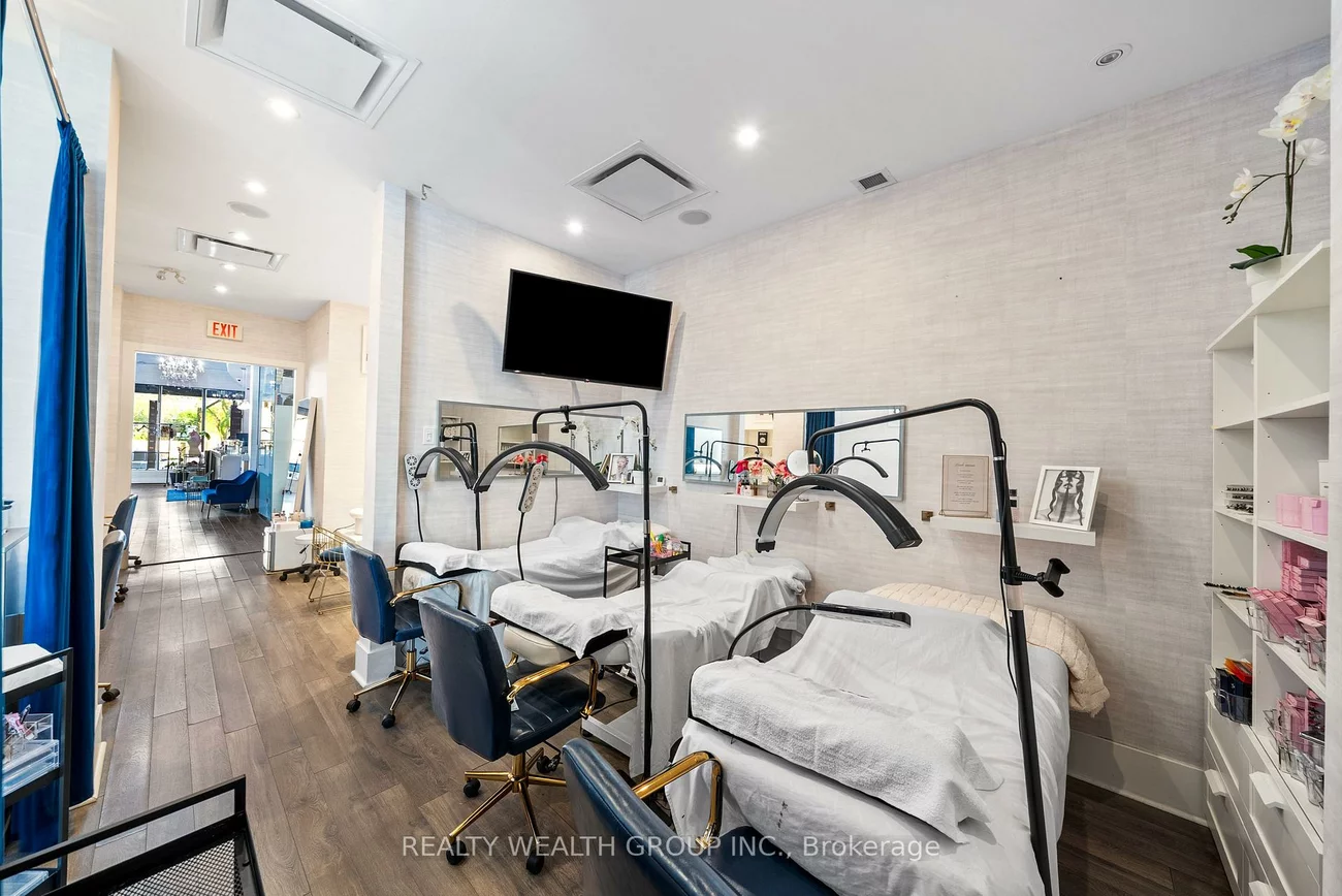 1310, Don Mills, Banbury-Don Mills, Toronto