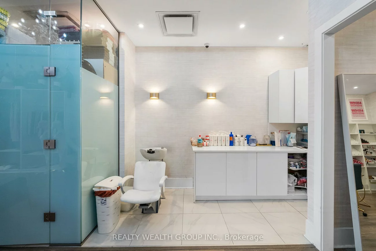 1310, Don Mills, Banbury-Don Mills, Toronto