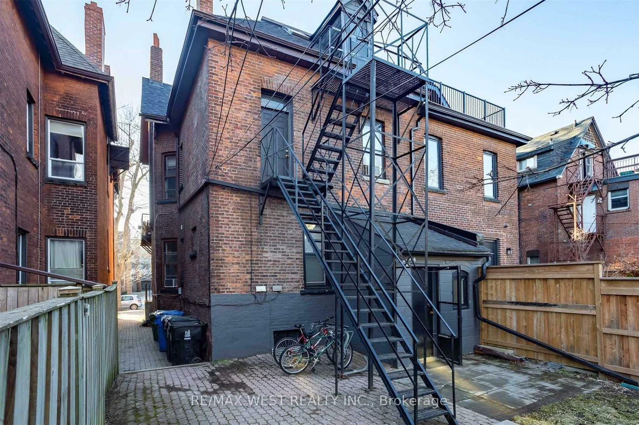 125, Madison, Annex, Toronto