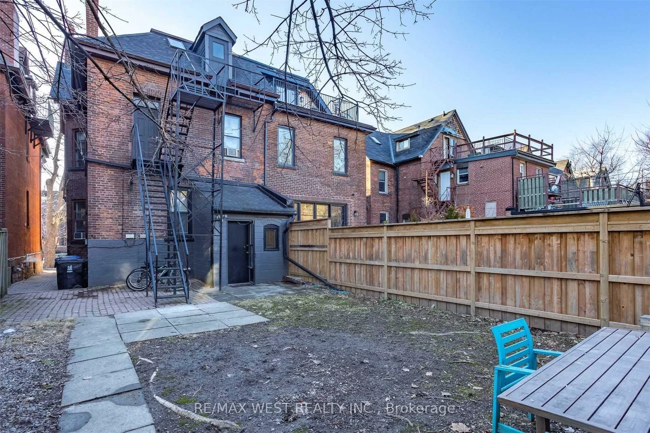 125, Madison, Annex, Toronto