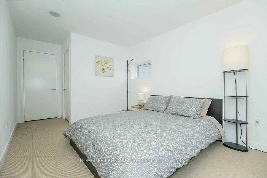 26, Capreol, Waterfront Communities C1, Toronto