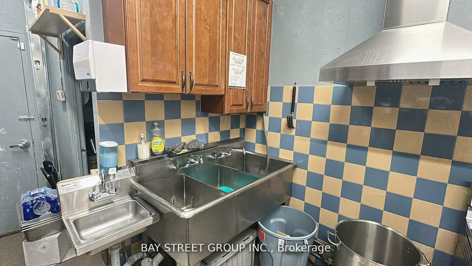 15, Northtown, Willowdale East, Toronto