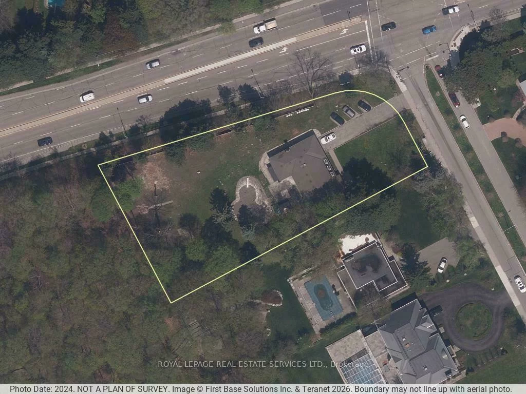 10, Silverdale, Parkwoods-Donalda, Toronto