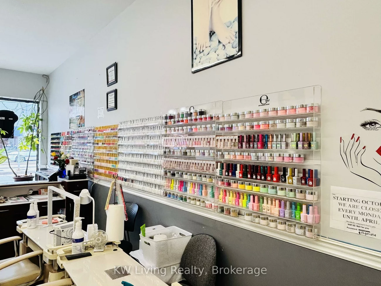 694, St Clair, Wychwood, Toronto