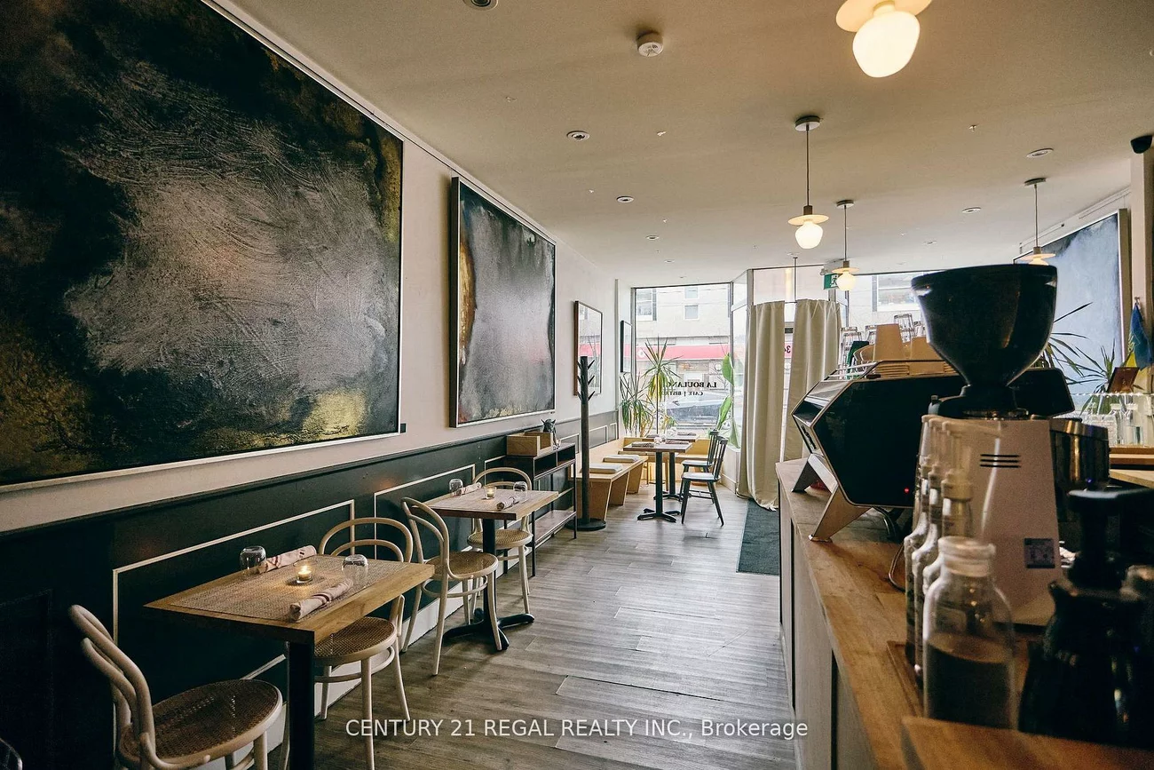 1134, Dundas, Trinity-Bellwoods, Toronto