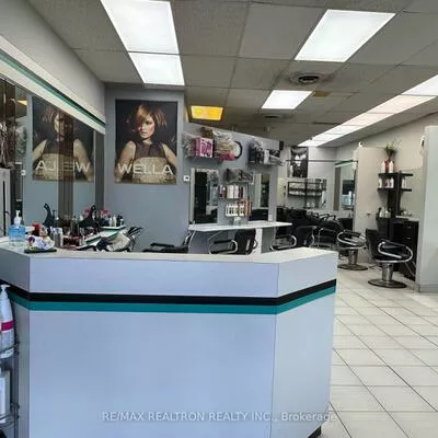 Commercial for sale, 5929, Leslie, Hillcrest Village, Toronto