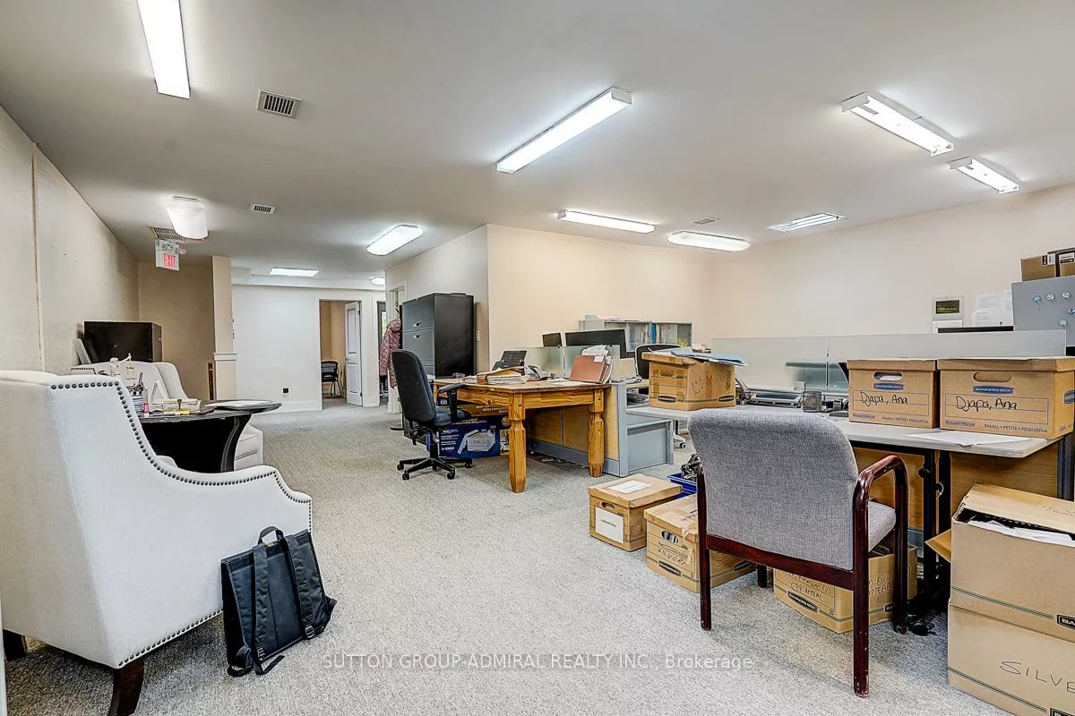 1184, Eglinton, Forest Hill North, Toronto