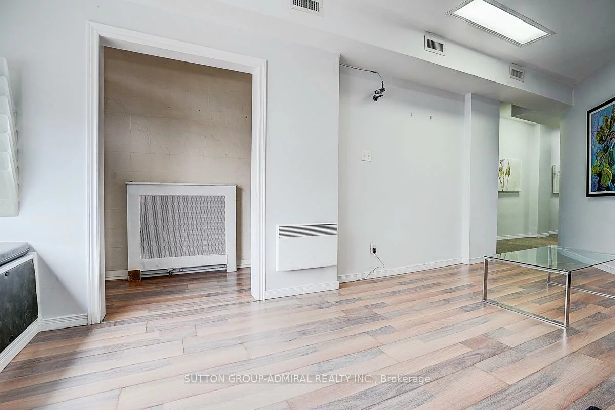 1184, Eglinton, Forest Hill North, Toronto