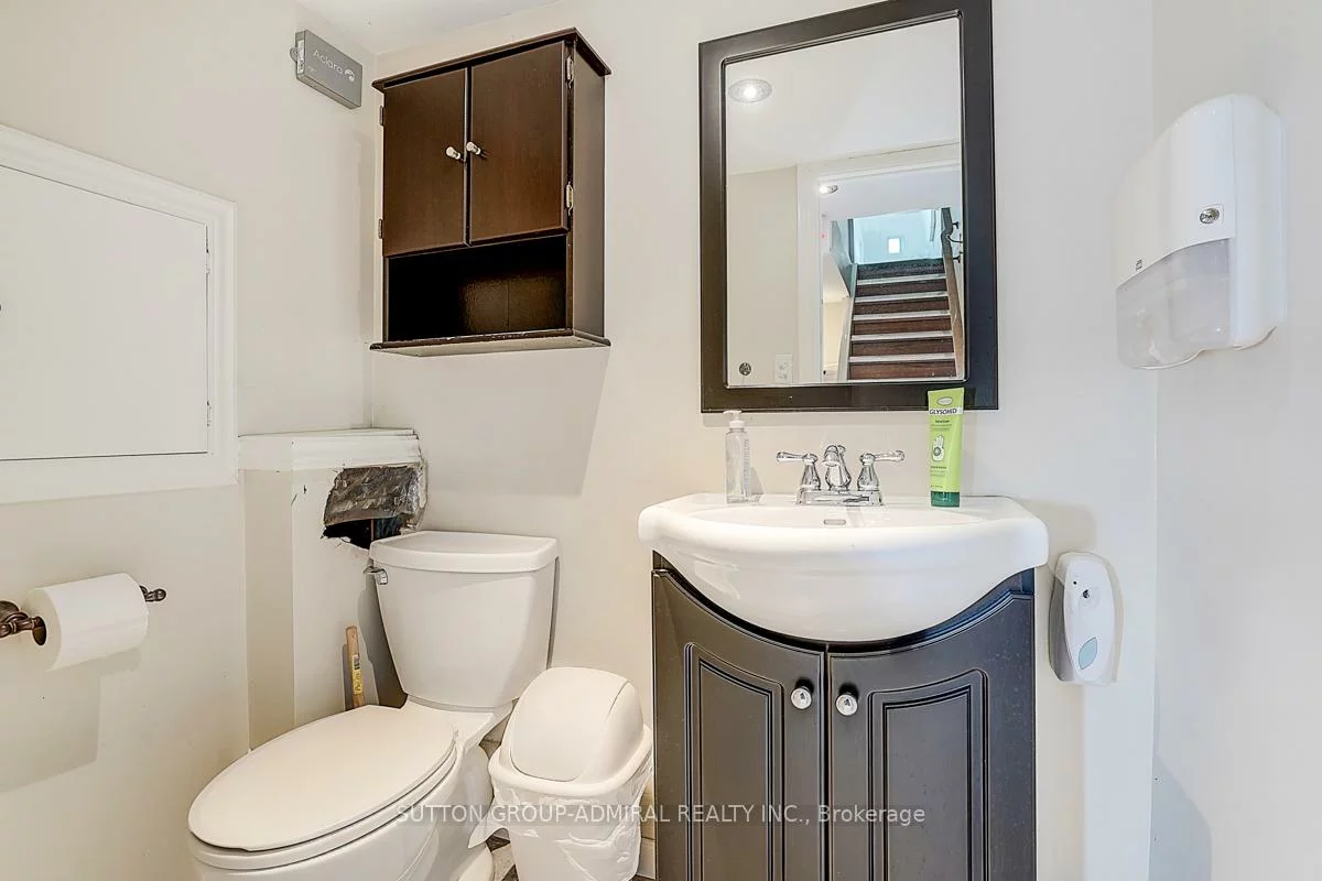 1184, Eglinton, Forest Hill North, Toronto