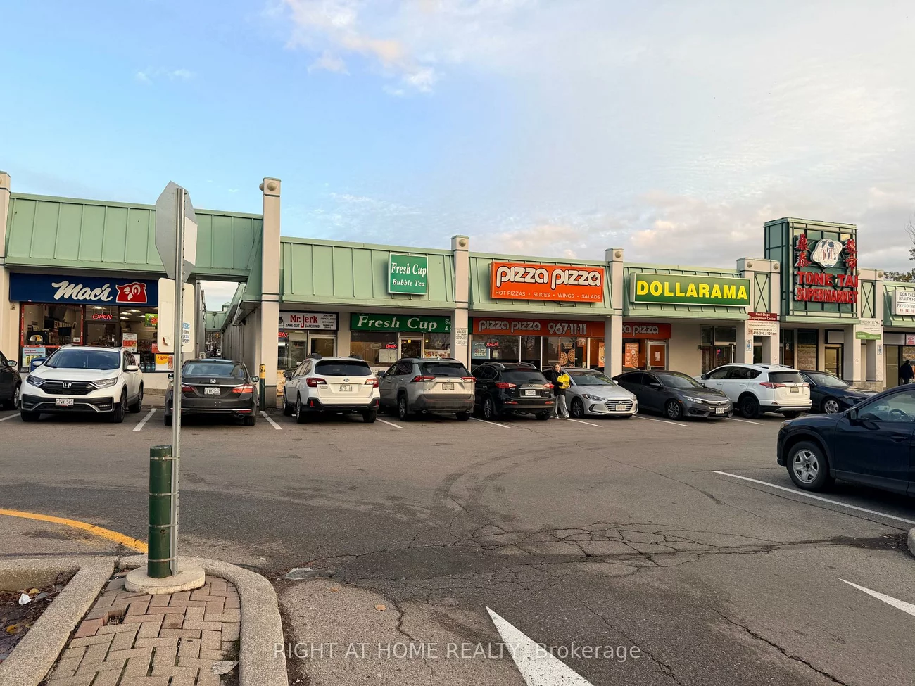 3046, Don Mills, Don Valley Village, Toronto