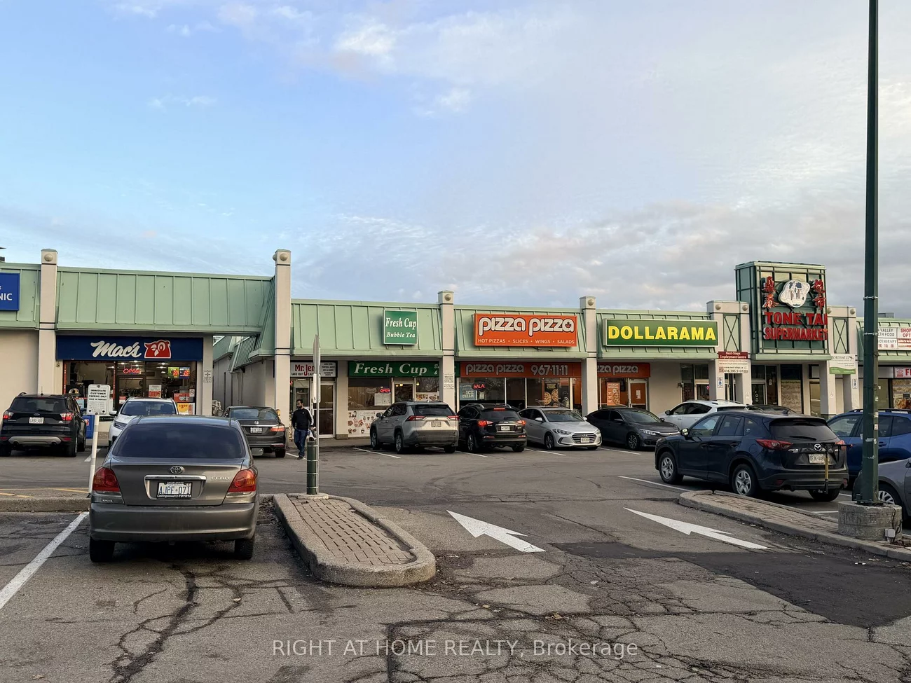 3046, Don Mills, Don Valley Village, Toronto