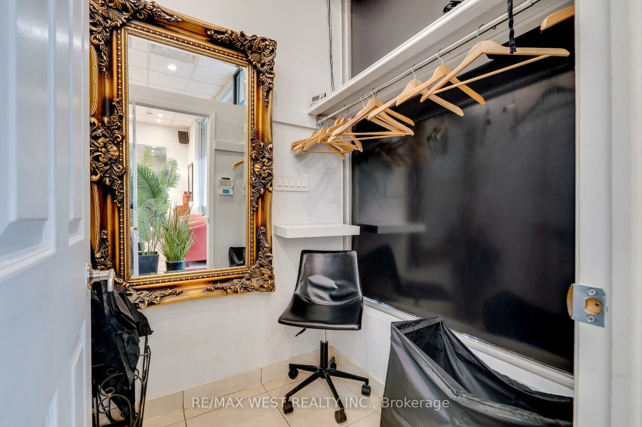 3292, Bayview, Newtonbrook East, Toronto