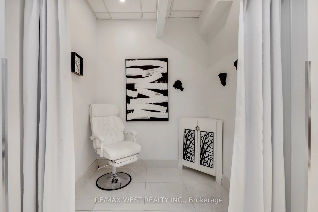 3292, Bayview, Newtonbrook East, Toronto
