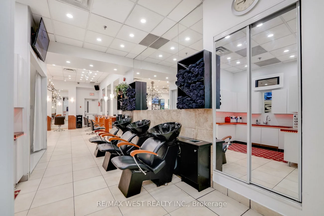 3292, Bayview, Newtonbrook East, Toronto