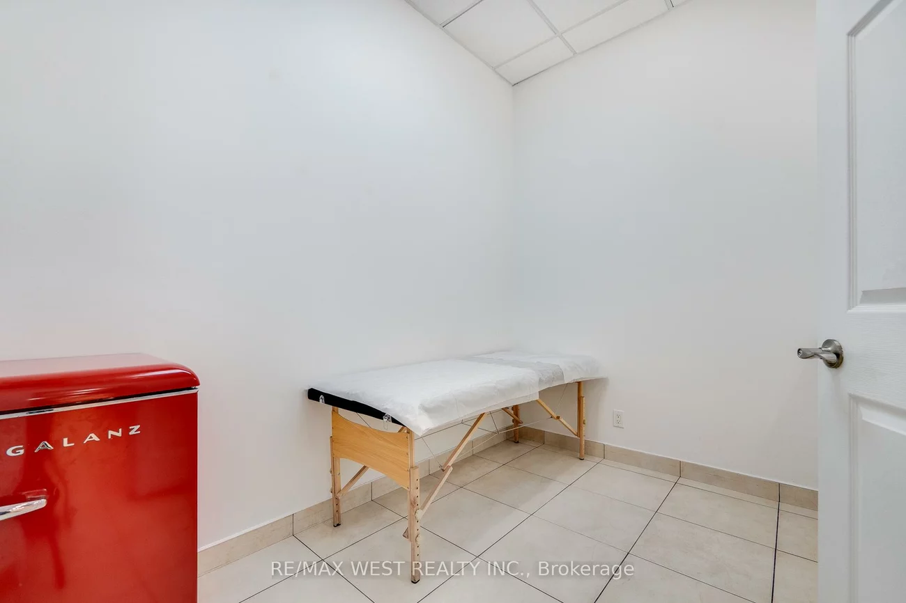 3292, Bayview, Newtonbrook East, Toronto
