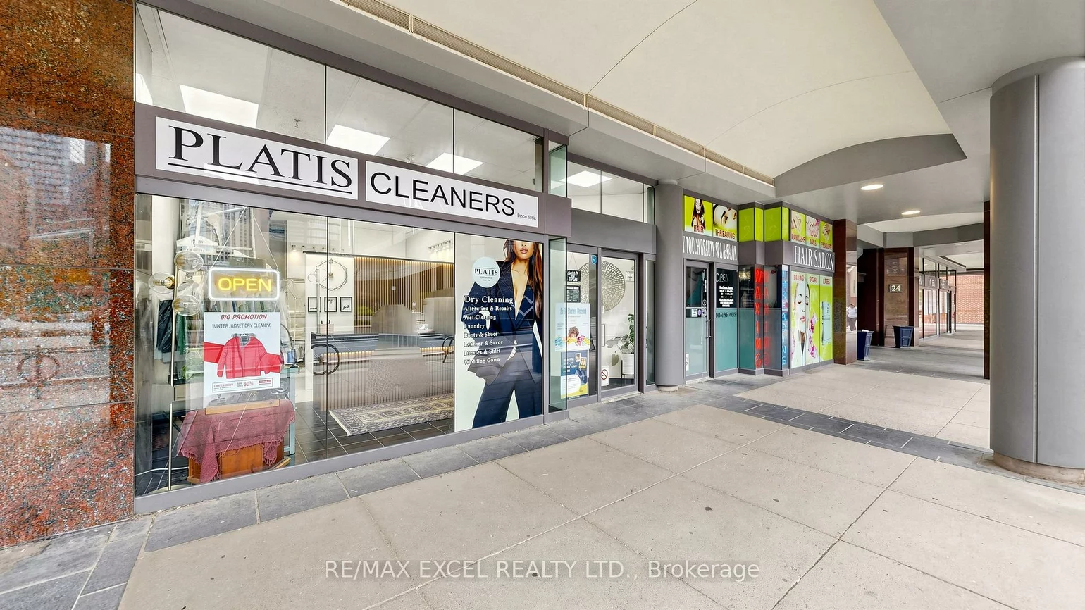 24, Wellesley, Bay Street Corridor, Toronto
