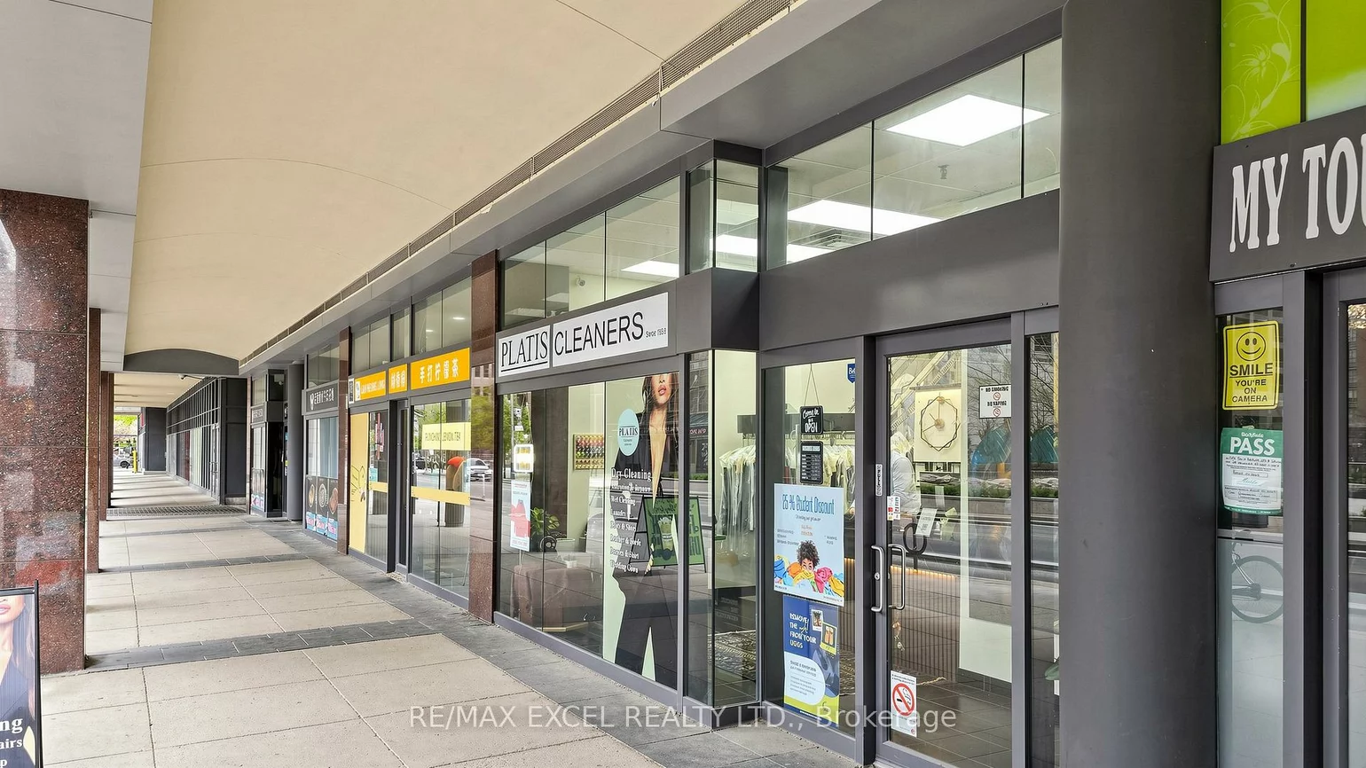 24, Wellesley, Bay Street Corridor, Toronto