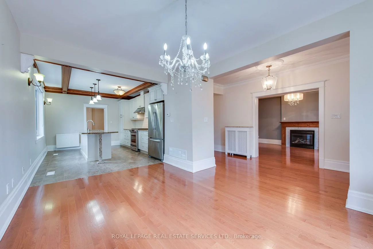 18, Shorncliffe, Casa Loma, Toronto