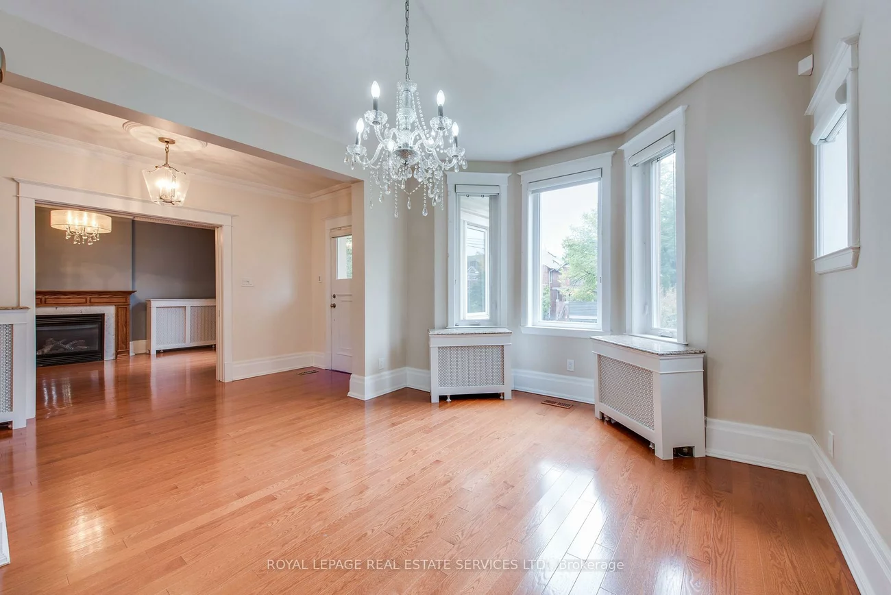 18, Shorncliffe, Casa Loma, Toronto