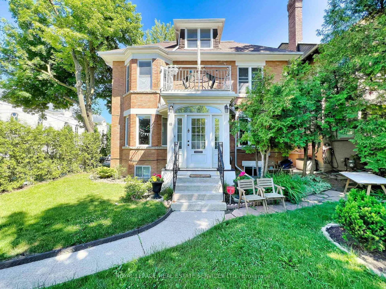 18, Shorncliffe, Casa Loma, Toronto