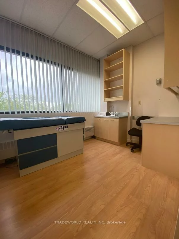 1110, Sheppard, Bayview Village, Toronto