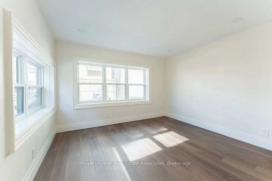 54 / 56, Stewart, Waterfront Communities C1, Toronto