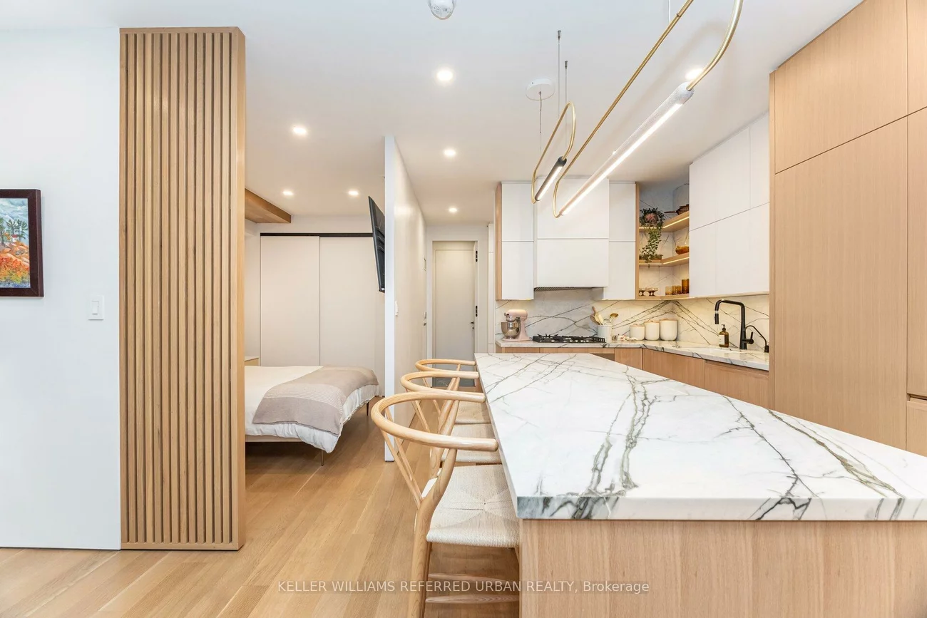 20, Stewart, Waterfront Communities C1, Toronto