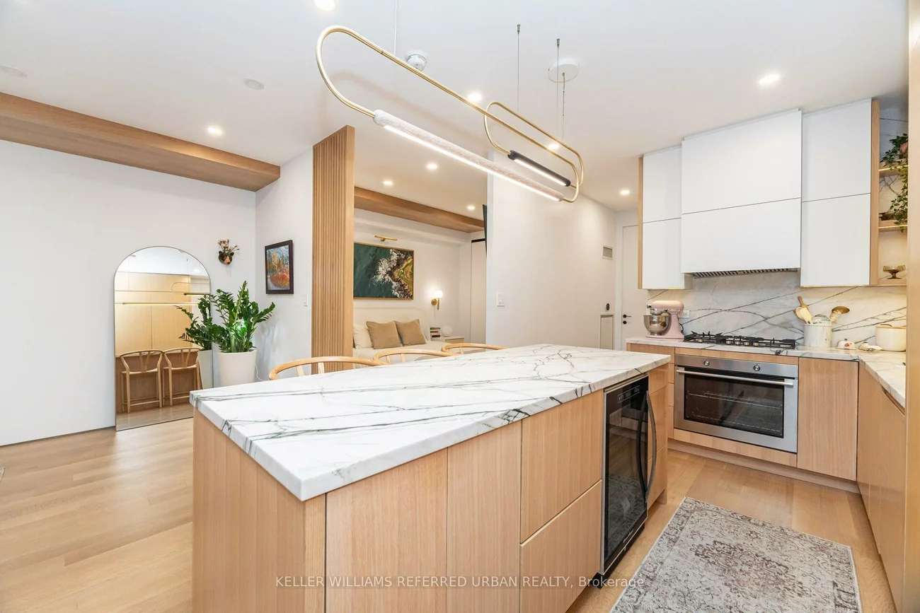 20, Stewart, Waterfront Communities C1, Toronto