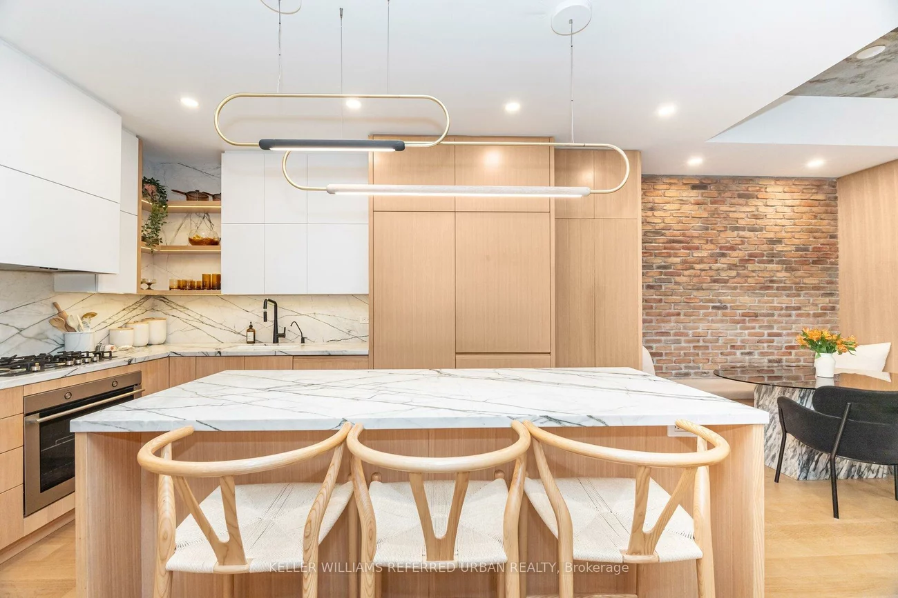 20, Stewart, Waterfront Communities C1, Toronto