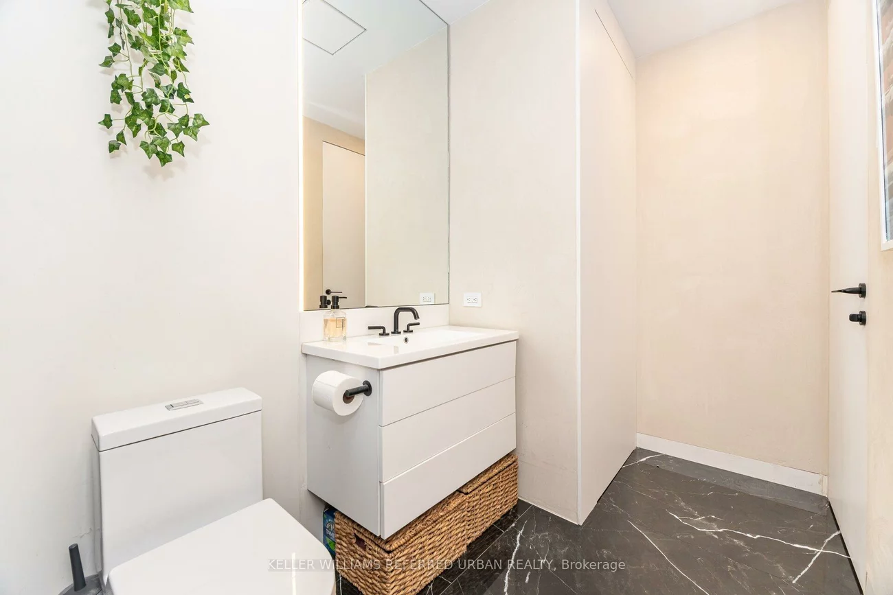 20, Stewart, Waterfront Communities C1, Toronto