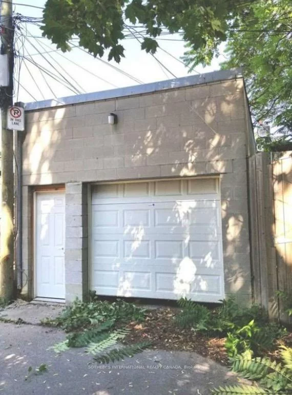 919, Queen, Niagara, Toronto