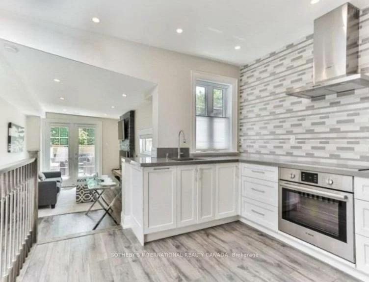 919, Queen, Niagara, Toronto