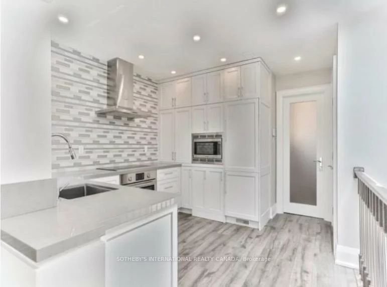 919, Queen, Niagara, Toronto