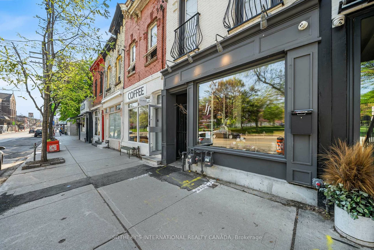 919, Queen, Niagara, Toronto
