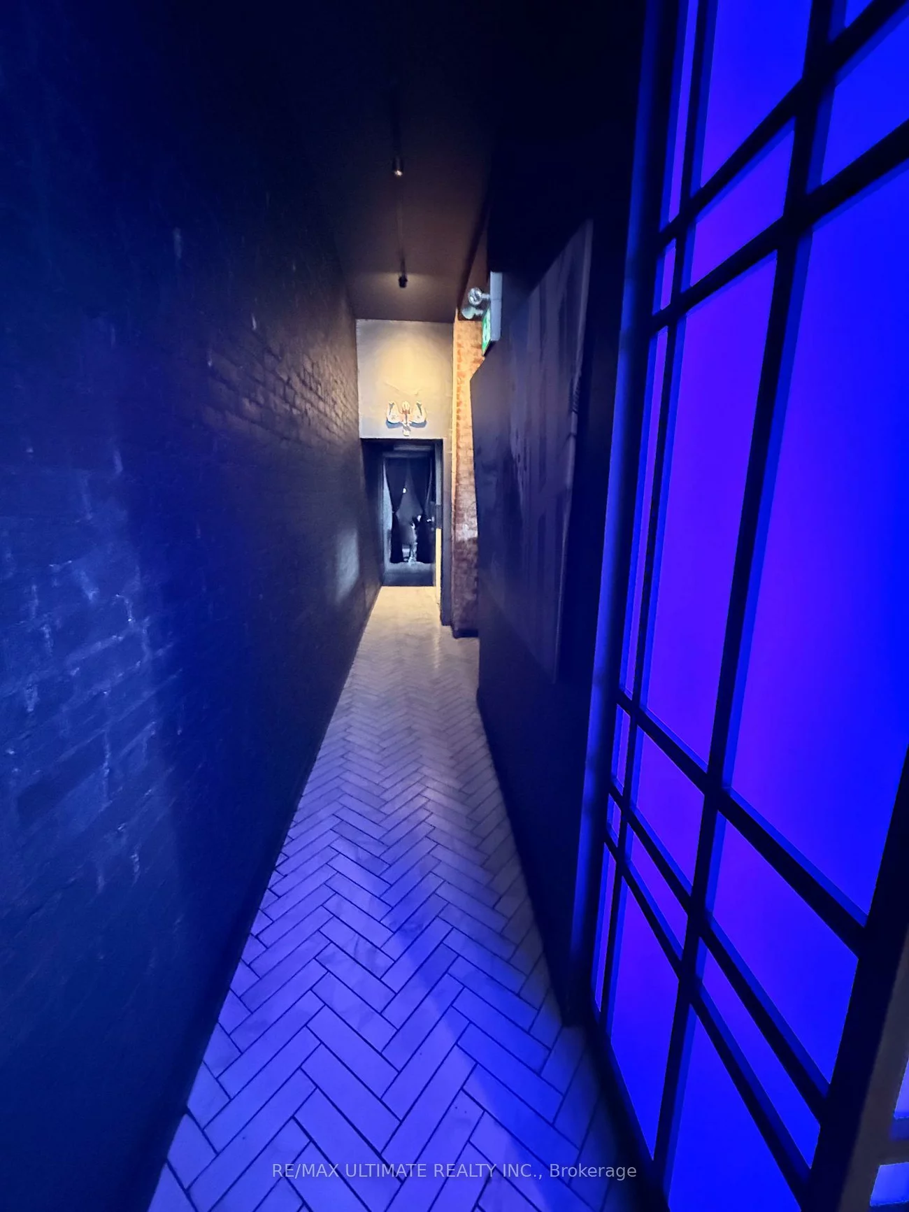 119, Harbord, University, Toronto