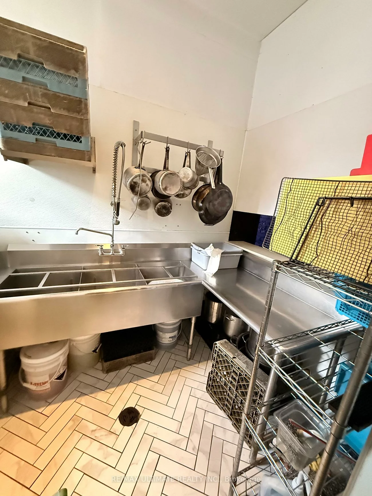 119, Harbord, University, Toronto
