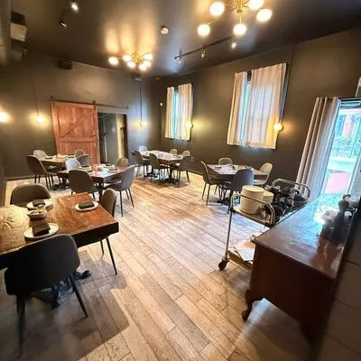 119, Harbord, University, Toronto