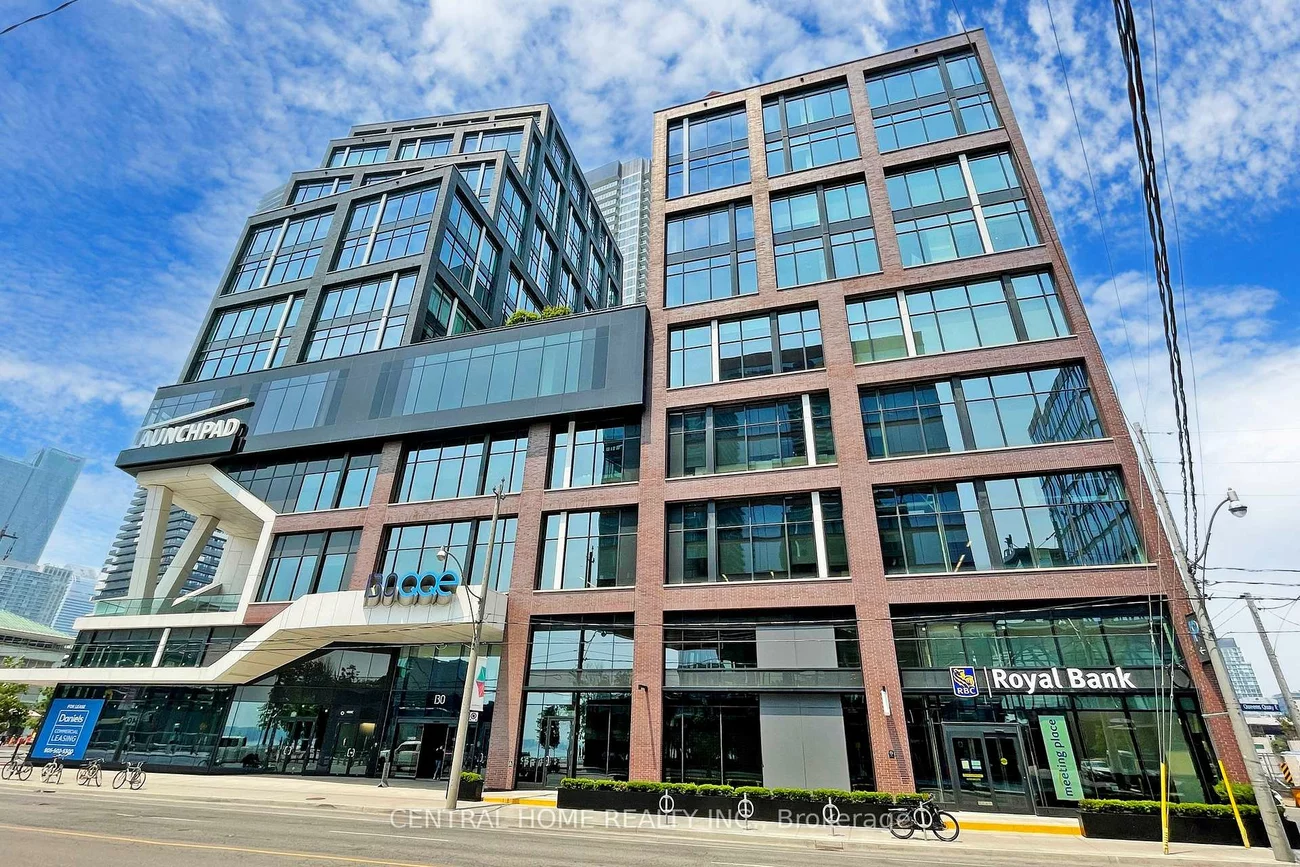 130, Queens, Waterfront Communities C8, Toronto