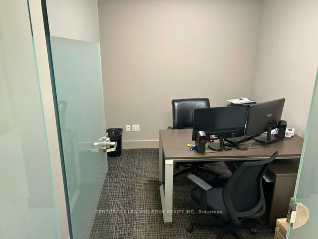 18, Wynford, Banbury-Don Mills, Toronto