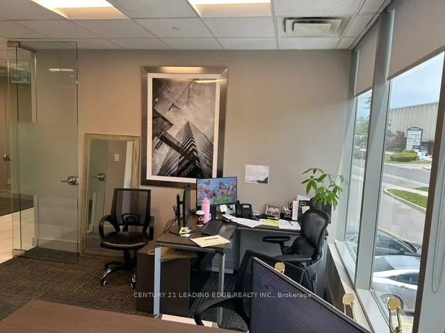 18, Wynford, Banbury-Don Mills, Toronto