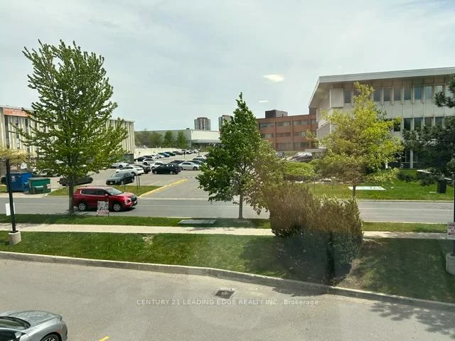18, Wynford, Banbury-Don Mills, Toronto