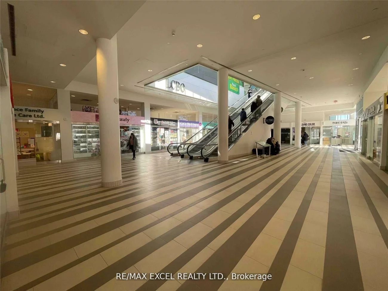 4750, Yonge, Willowdale West, Toronto