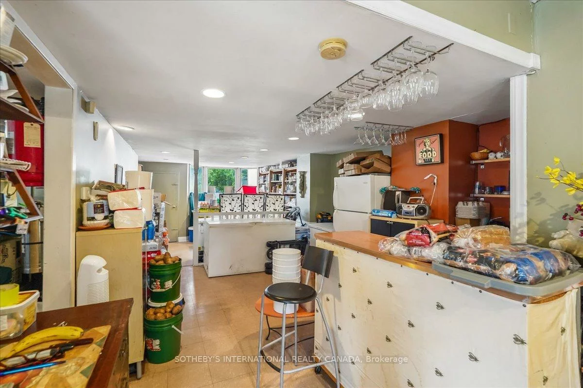 161, Winchester, Cabbagetown-South St. James Town, Toronto