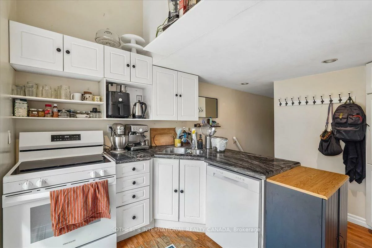 161, Winchester, Cabbagetown-South St. James Town, Toronto